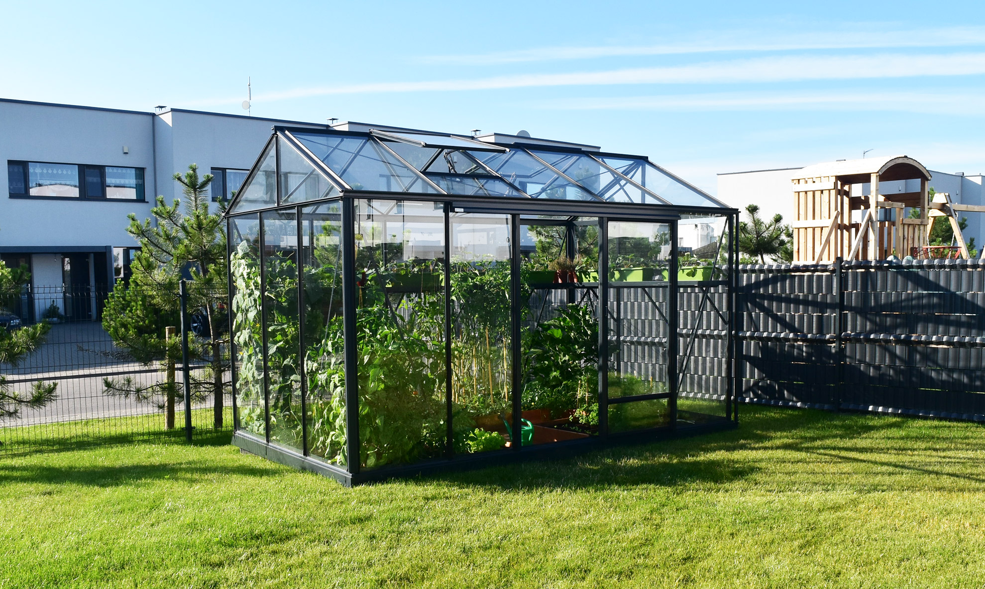Aluminum glass greenhouse VENTUS tempered glass | Gardenis Aluminum greenhouse VENTUS tempered glass drivhus vinterhage växthus orangeri växthus aluminium kasvihuoneet orangeria udestuer kasvuhoone siltumnīcas ziemas dārzi gewächshäuser wintergärten orangerie szklarnia ogrodowa ogrody zimowe | Gardenis