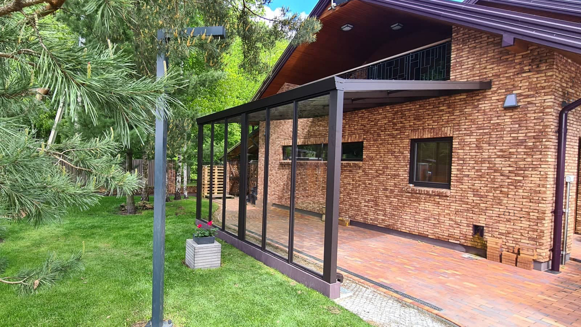 Auto-stogine-pastoge-carport-Gardenis
