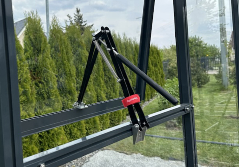 Sklende automatine siltnamio langui Gardenis Sklende automatine siltnamio langui Gardenis