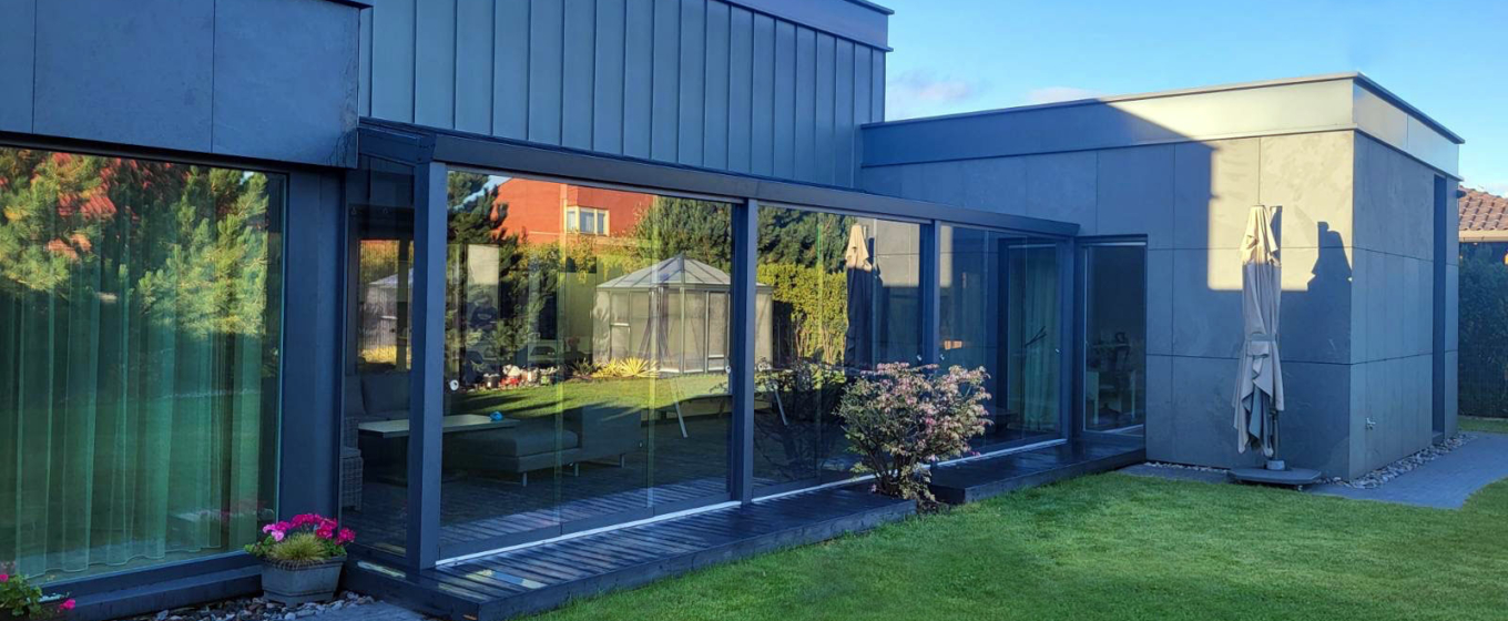 Terasų stiklinimas stiklinė veranda Gardenis
