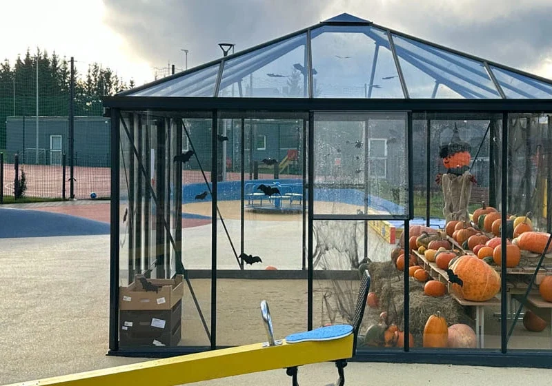 Stiklinė lauko klasė oranžerija darželiui | Gardenis Stiklinė lauko klasė oranžerija | Gardenis