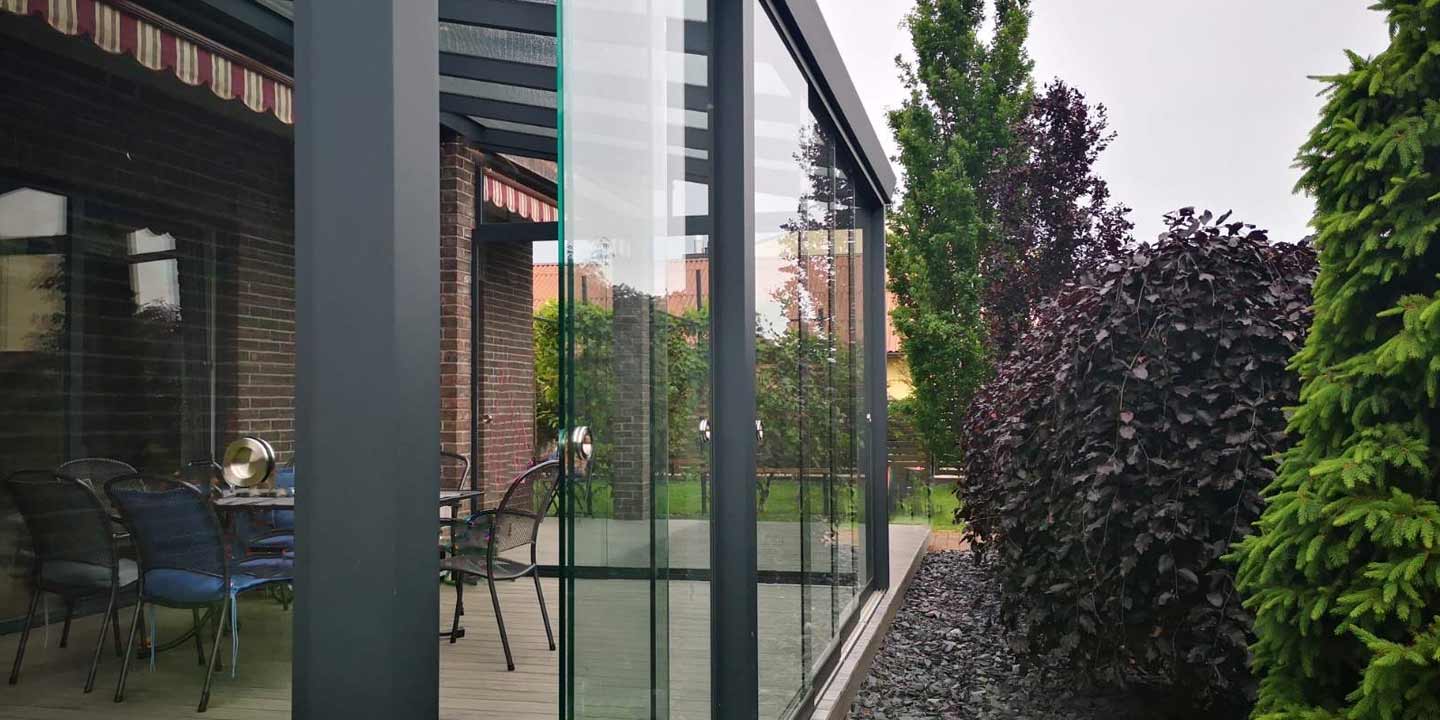 Terasų stiklinimas kaina verandų gamyba aliuminio konstrukcija Gardenis