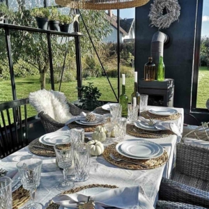 Šiltnamyje virtuvėlė su židiniu gardenis